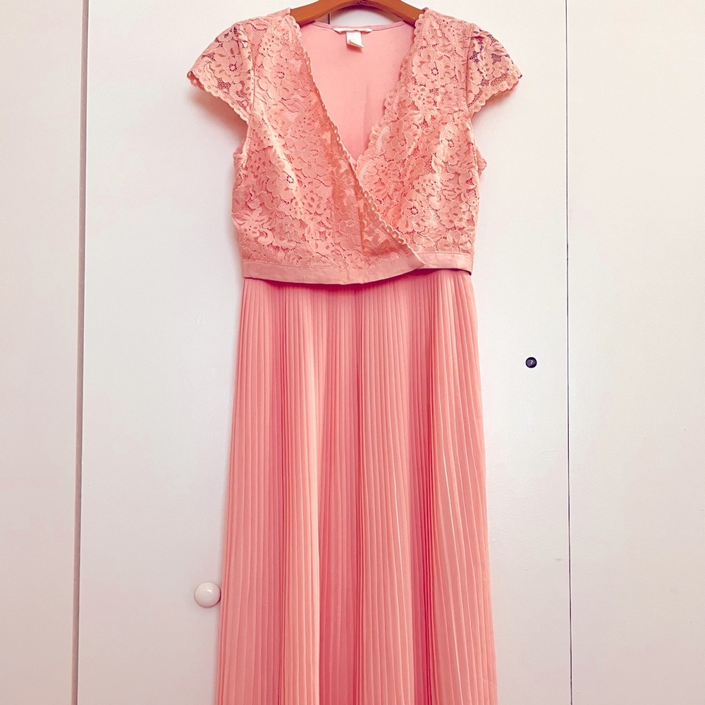 H&M maternity/Nursing peach dress .